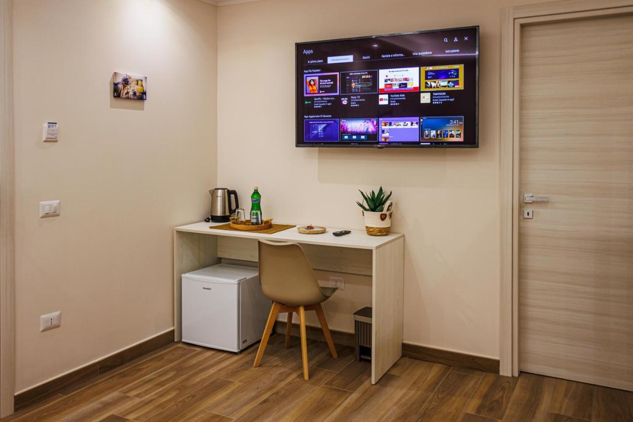 Peca'S Room เนเปิลส์ ภายนอก รูปภาพ