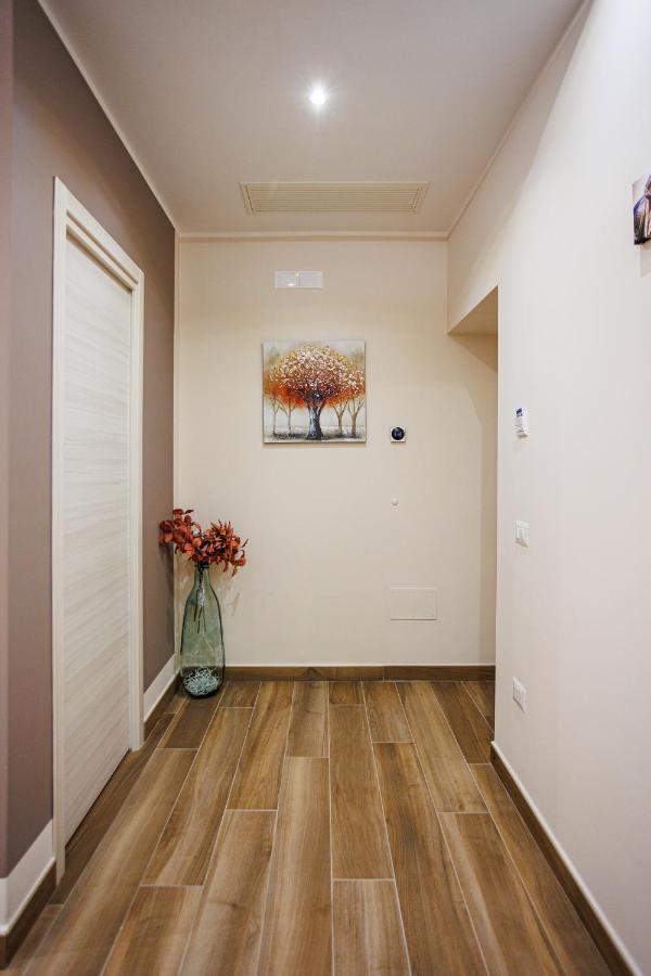 Peca'S Room เนเปิลส์ ภายนอก รูปภาพ