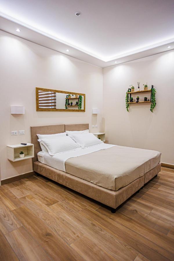 Peca'S Room เนเปิลส์ ภายนอก รูปภาพ